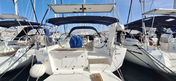 Dufour 460 GL - Boatscribe.com