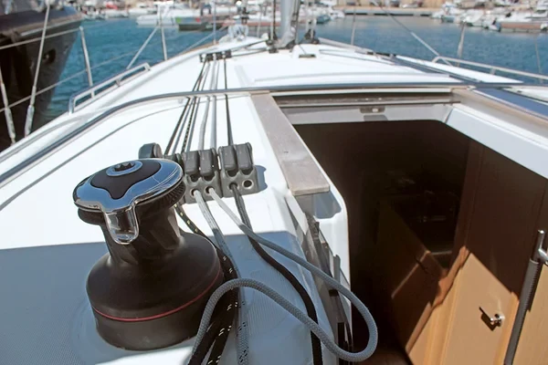 Oceanis 38.1 - Boatscribe.com