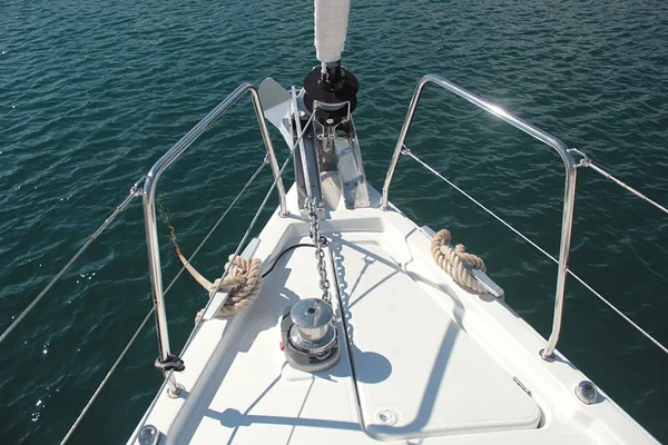 Oceanis 41.1 - Boatscribe.com