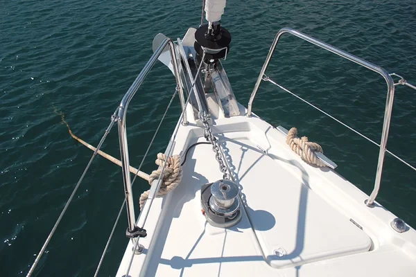 Oceanis 41.1 - Boatscribe.com