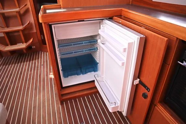 Bavaria 46 Cruiser - Boatscribe.com