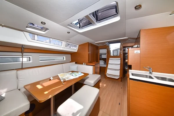 Sun Odyssey 490 - Boatscribe.com