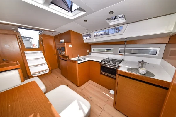 Sun Odyssey 490 - Boatscribe.com