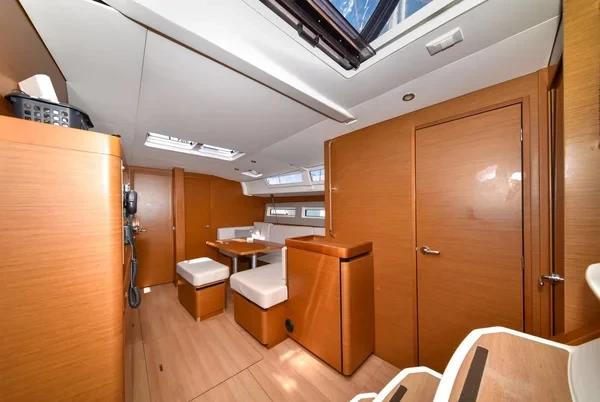 Sun Odyssey 490 - Boatscribe.com