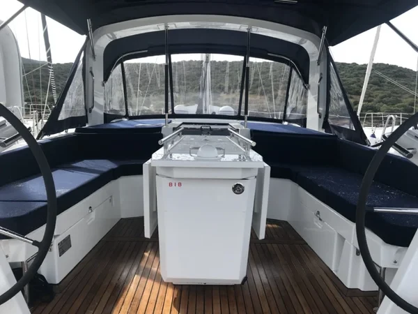 Oceanis 46.1 - Boatscribe.com
