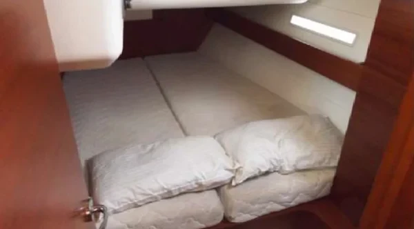 Dufour 450 GL - Boatscribe.com