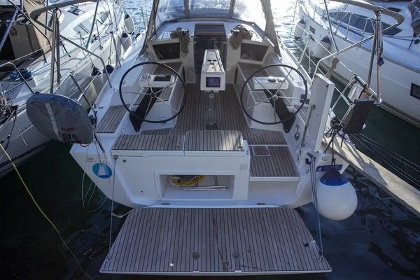 Dufour 360 GL - Boatscribe.com