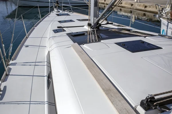 Dufour 460 GL - Boatscribe.com