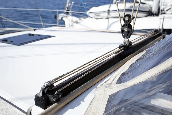 Dufour 412 GL - Boatscribe.com