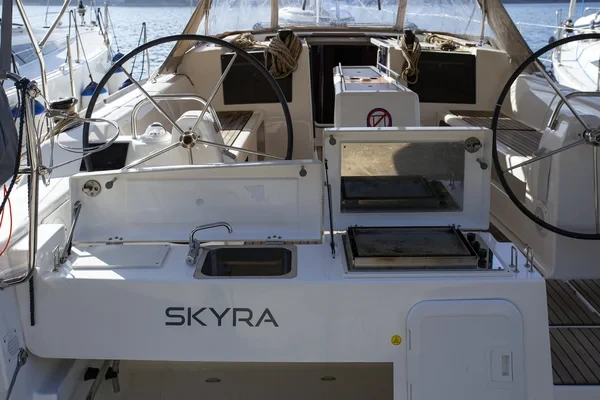 Dufour 412 GL - Boatscribe.com