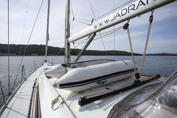 Dufour 520 GL - Boatscribe.com
