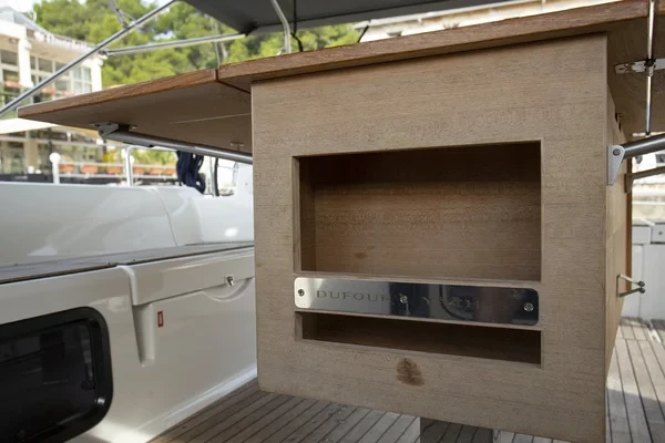 Dufour 520 GL - Boatscribe.com