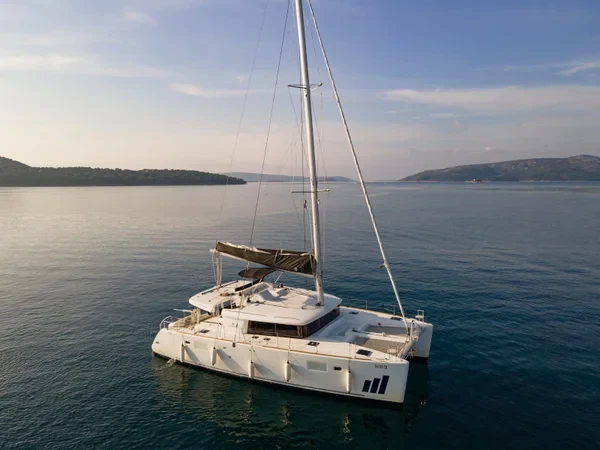 Lagoon 450 - Boatscribe.com