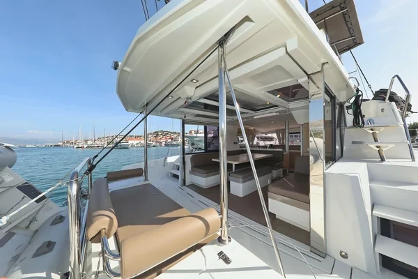 Bali 4.1 - Boatscribe.com
