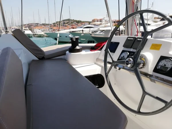 Bali 4.1 - Boatscribe.com