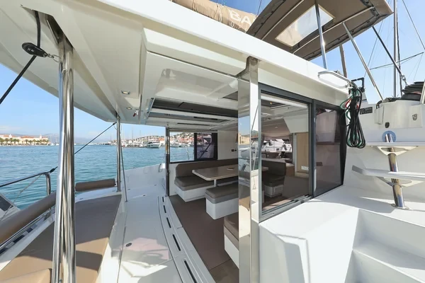 Bali 4.1 - Boatscribe.com