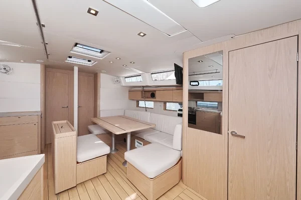 Oceanis 46.1 - Boatscribe.com
