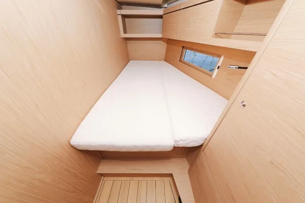 Oceanis 46.1 - Boatscribe.com