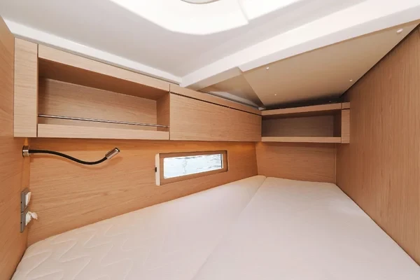 Oceanis 46.1 - Boatscribe.com