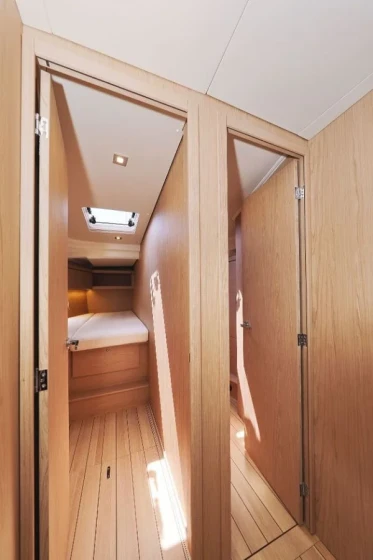 Oceanis 46.1 - Boatscribe.com