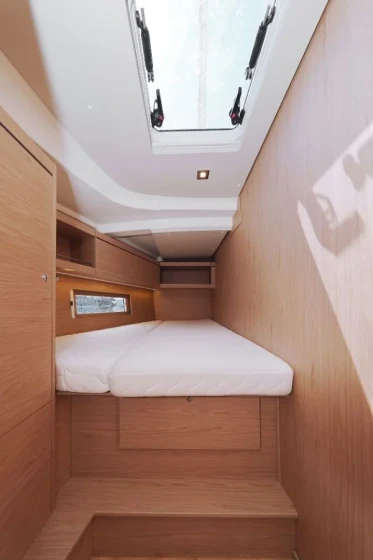 Oceanis 46.1 - Boatscribe.com