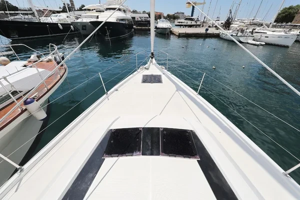 Oceanis 51.1 - Boatscribe.com