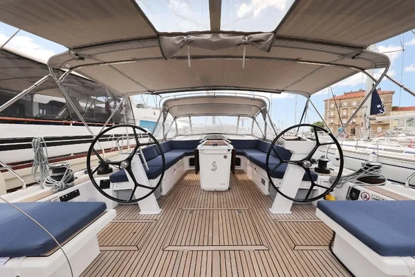Oceanis 51.1 - Boatscribe.com