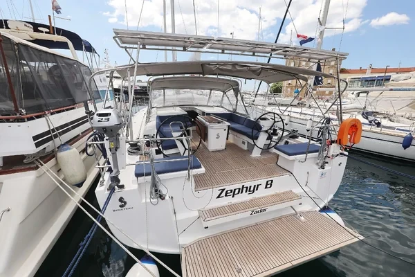 Oceanis 51.1 - Boatscribe.com