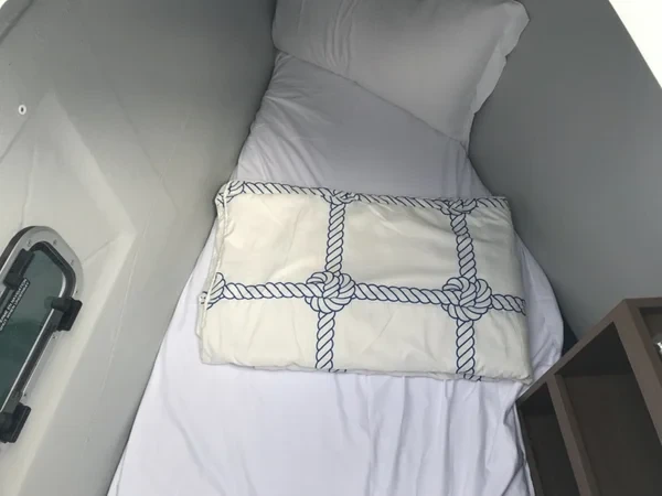 Lagoon 42 - Boatscribe.com