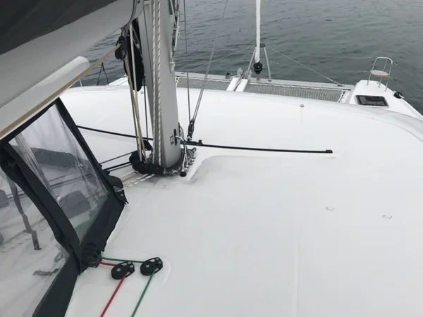 Lagoon 42 - Boatscribe.com