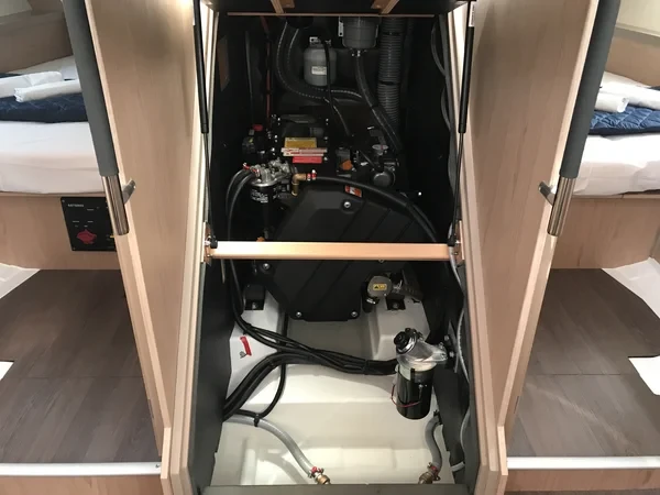 Oceanis 45 - Boatscribe.com