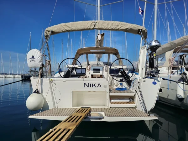Dufour 390 Grand Large - Boatscribe.com