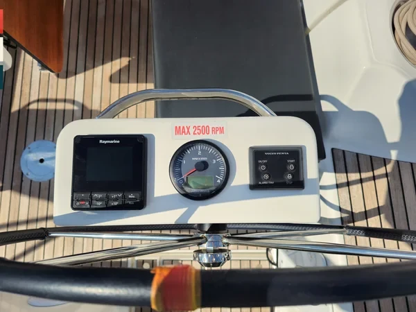 Dufour 360 GL - Boatscribe.com