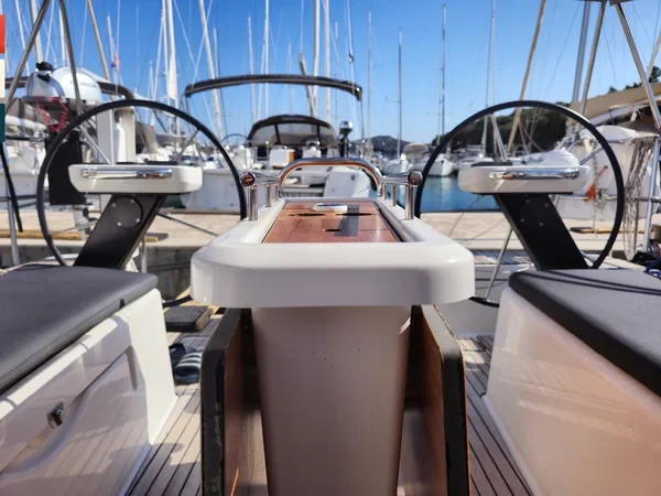 Dufour 360 GL - Boatscribe.com