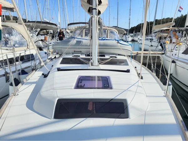 Dufour 360 GL - Boatscribe.com