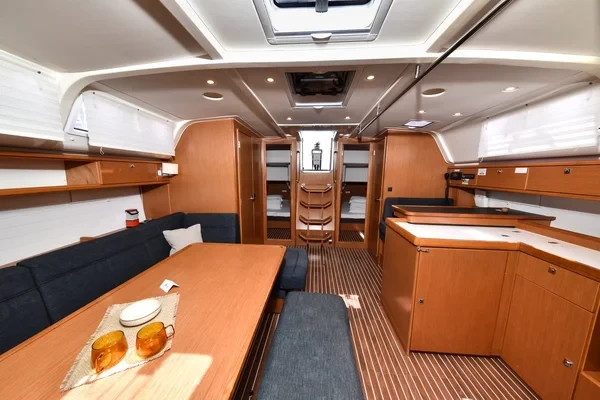 Bavaria 51 Cruiser - Boatscribe.com