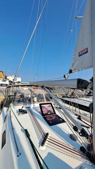 Bavaria 40 Cruiser - Boatscribe.com