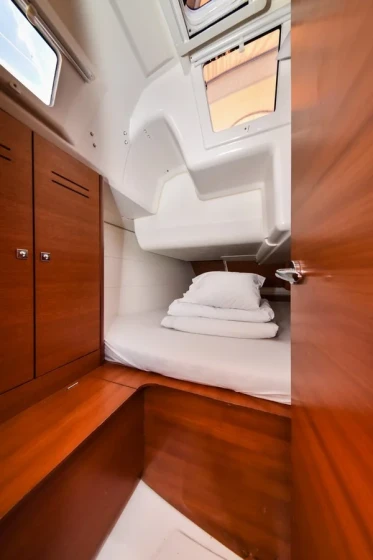 Dufour 350 GL - Boatscribe.com