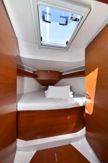 Dufour 350 GL - Boatscribe.com