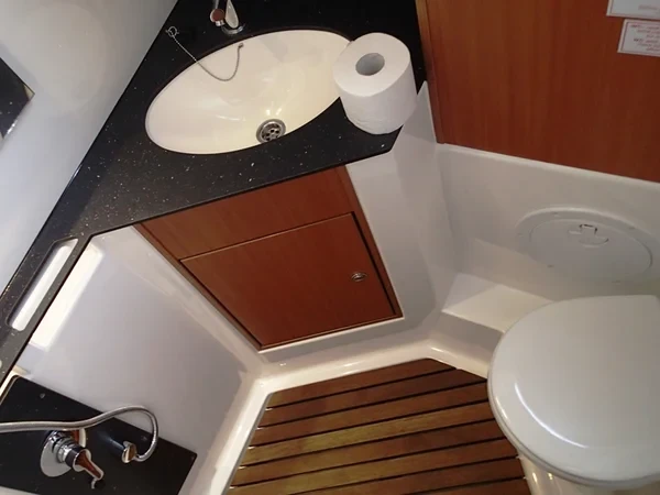 Bavaria 45 Cruiser - Boatscribe.com