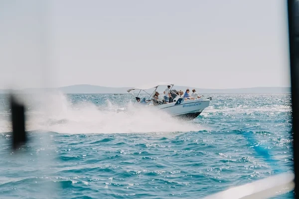 Beneteau Flyer 6.6 Spacedeck - Boatscribe.com