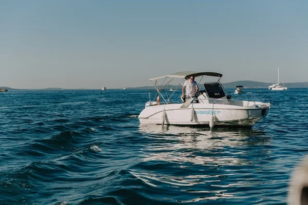 Beneteau Flyer 6.6 Spacedeck - Boatscribe.com