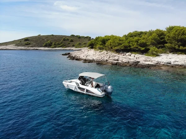 Beneteau Flyer 6.6 Spacedeck - Boatscribe.com