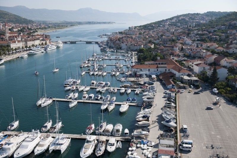 Beneteau Flyer 7.7 - Boatscribe.com