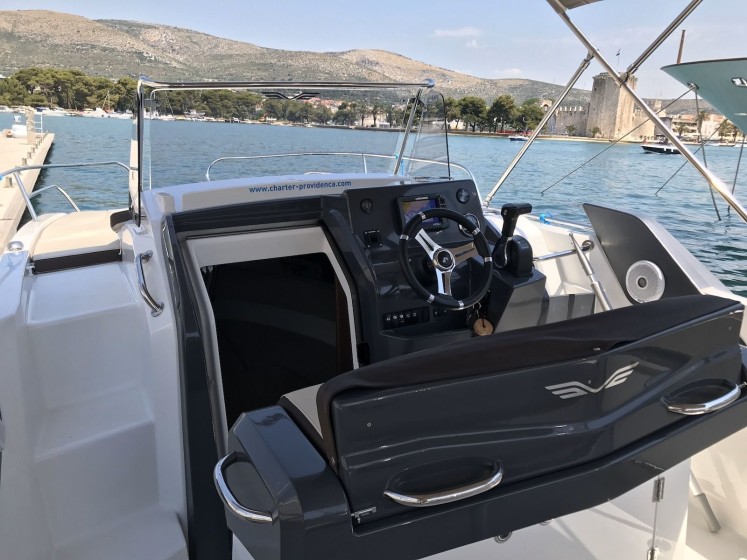 Beneteau Flyer 7.7 - Boatscribe.com