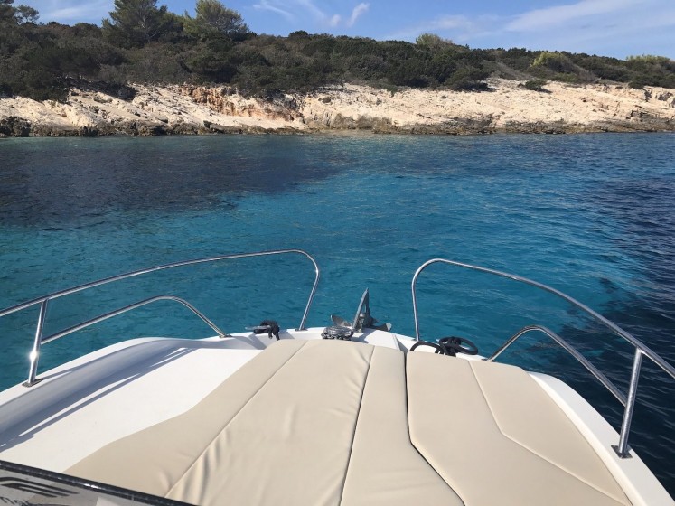 Beneteau Flyer 7.7 - Boatscribe.com