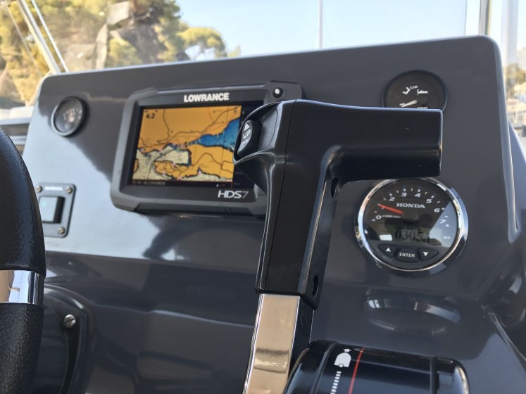 Beneteau Flyer 7.7 - Boatscribe.com