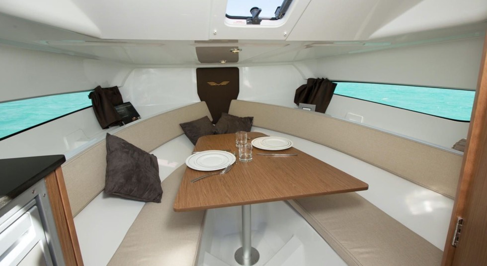 Beneteau Flyer 7.7 - Boatscribe.com