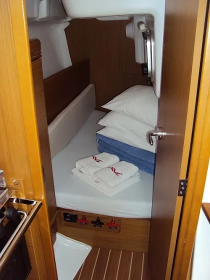 Sun Odyssey 30i - Boatscribe.com