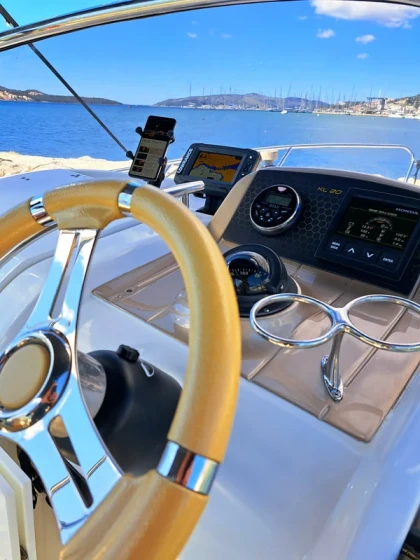 Sessa Key Largo 20 - Boatscribe.com